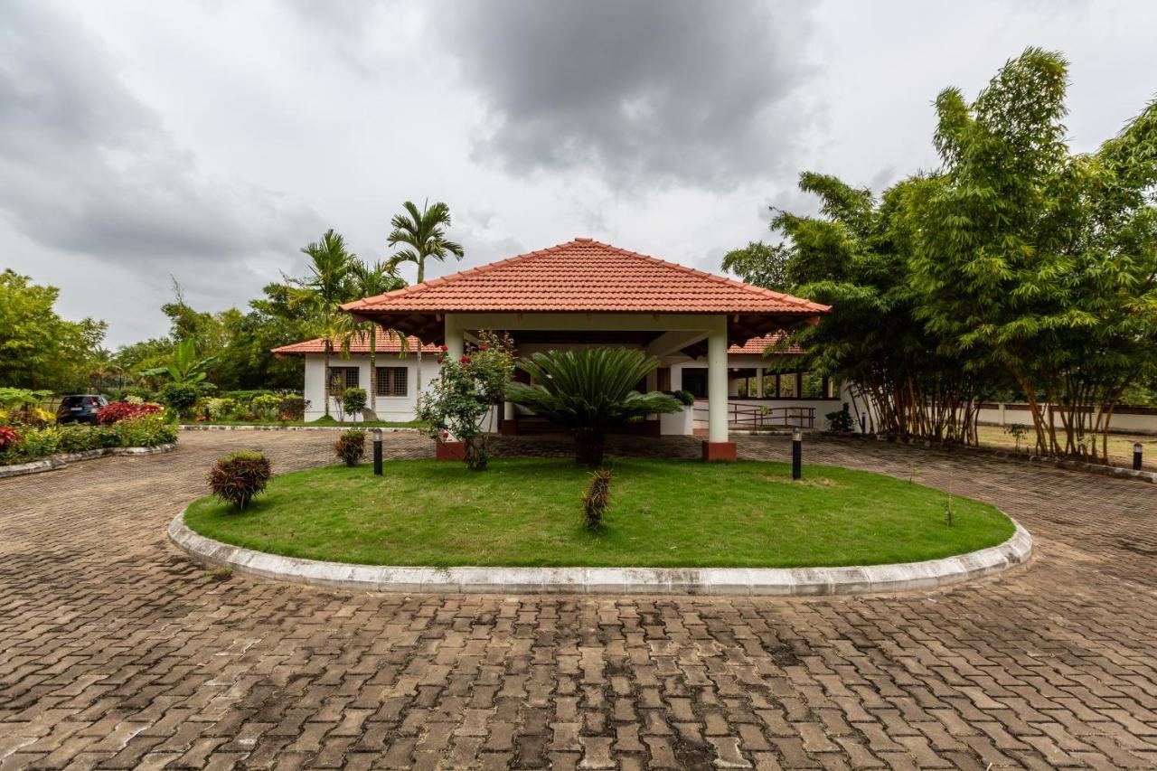 Kstdc Hotel Mayura Yagachi, Belur Belur  外观 照片